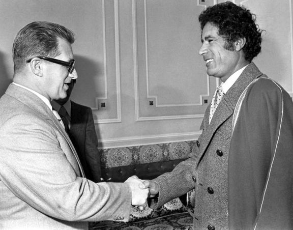 Bývalý komunistický premiér Lubomír Štrougal s Muammarem Kaddáfím.