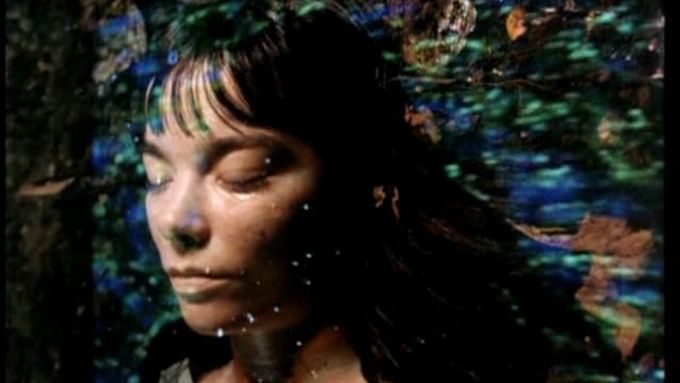 foto z videoklipu Michela Gondryho pro Björk
