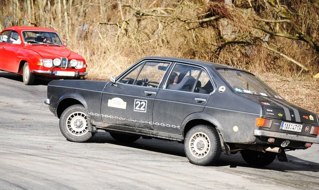 Zimní veteránská rally na Kokořínsku