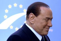 V čele Itálie chceme Montiho, ne Berlusconiho, říká EU