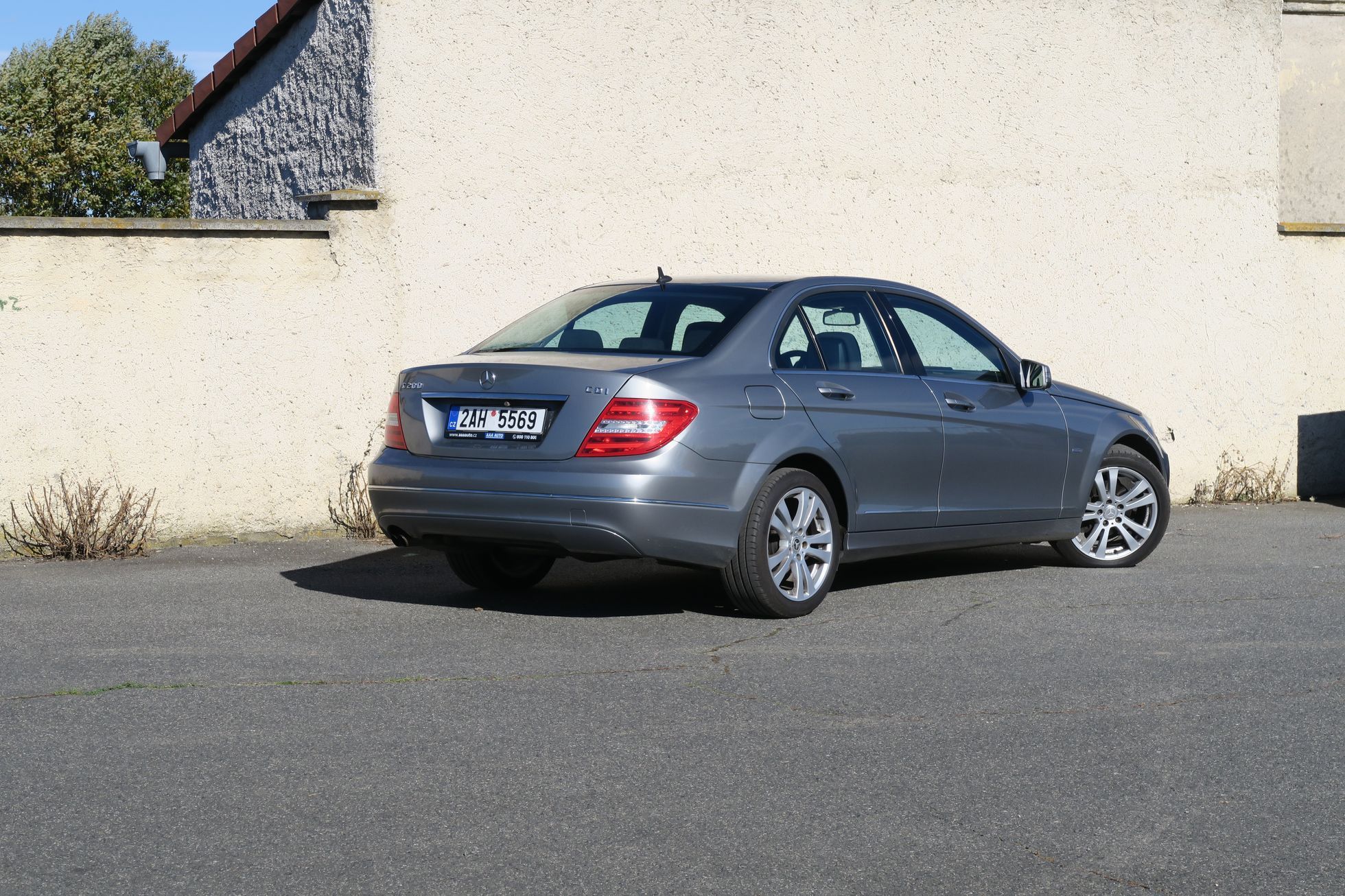 Mercedes C a BMW 3 - srovnání ojetin