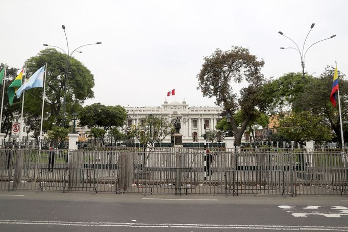Parlament v Peru.