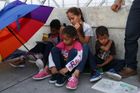 Spojenými státy už několik týdnů hýbe téma ilegální migrace ze Střední Ameriky.