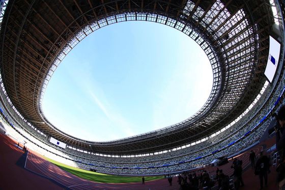 Stadion pro letní olympijské hry v japonském Tokiu, které se měly konat v roce 2020, navrhl architekt Kengo Kuma.