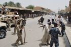 Pumový útok na iráckém tržišti zabil 33 lidí