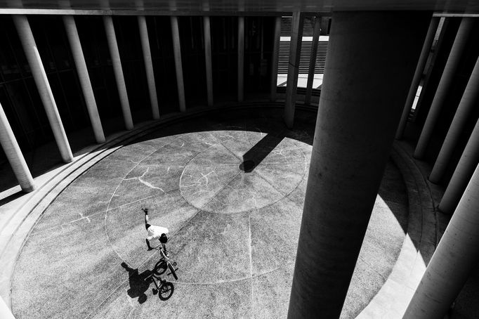 Name of photographer / Red Bull Illume Photographer: Stefan Nita, Athlete: Mattia Cazzola, Location: Fabrica, Treviso, Italy