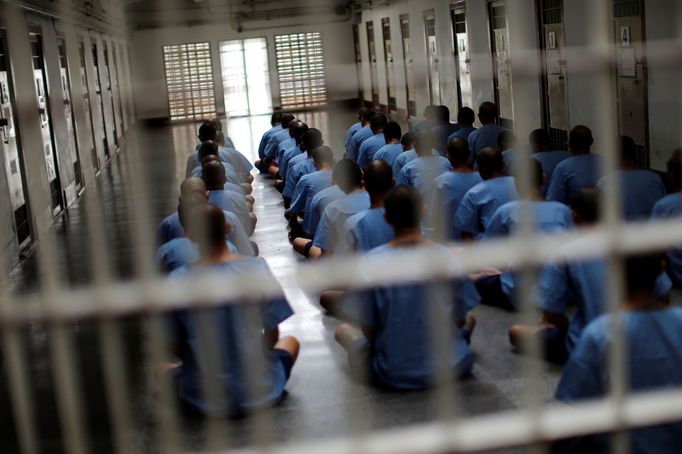 Inmates sit on the floor during an inspection visit in the long term sentence zone inside Klong Prem high-security prison in Bangkok, Thailand July 12, 2016.