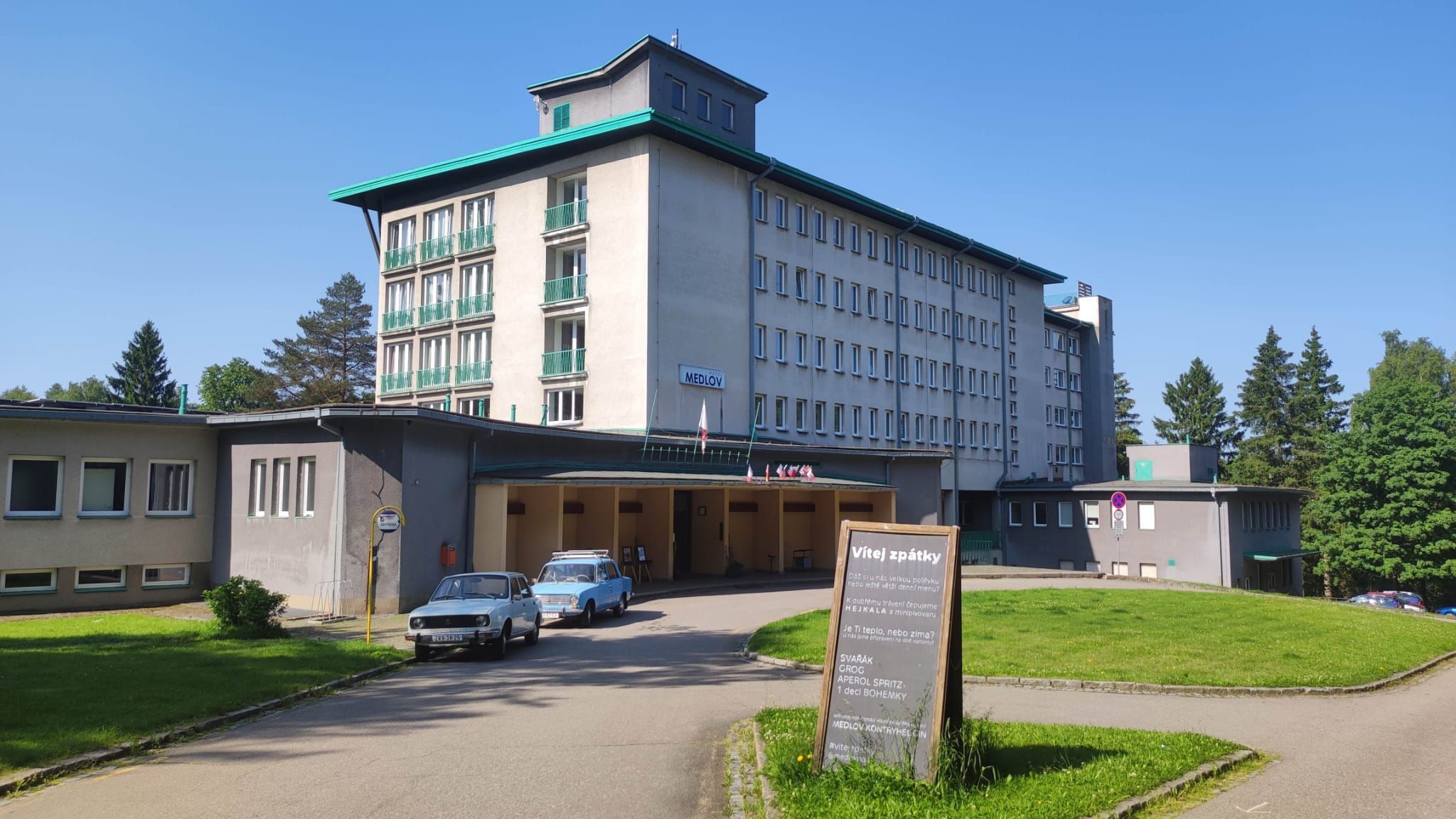 hotel medlov příjezd