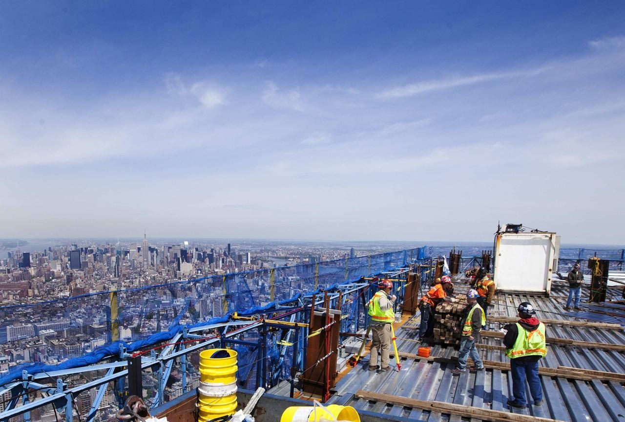 Obrazem: V New Yorku staví mrakodrap One World Trade Center