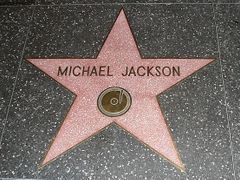 Michaelovo jméno je umístěno na hollywoodském chodníku slávy.