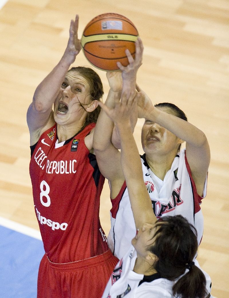 MS basketbal: Česko - Japonsko (Ilona Burgrová)