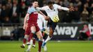 Soccer Football - Premier League - West Ham United v Liverpool - London Stadium, London, Britain - January 29, 2020   West Ham United's Declan Rice in action with Liverpo