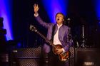 Paul McCartney slaví 75. narozeniny. Nedávno se vrátil z japonského turné, pokračuje do Ameriky