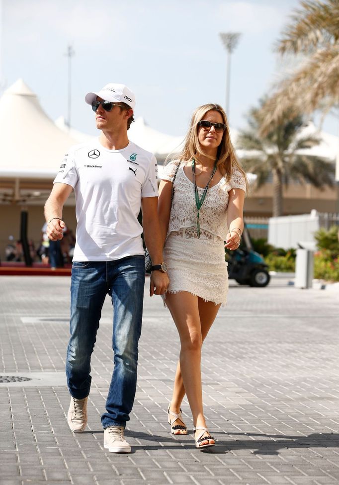 F1, VC Abú Zabí 2014:  Nico Rosberg a manželka Vivian Siboldová