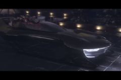 Video: Renault představil originální vánoční vůz. Určen je jediné osobě na světě
