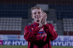 FOTO Temný trénink Bílkova potěru. V šeru nosil branku