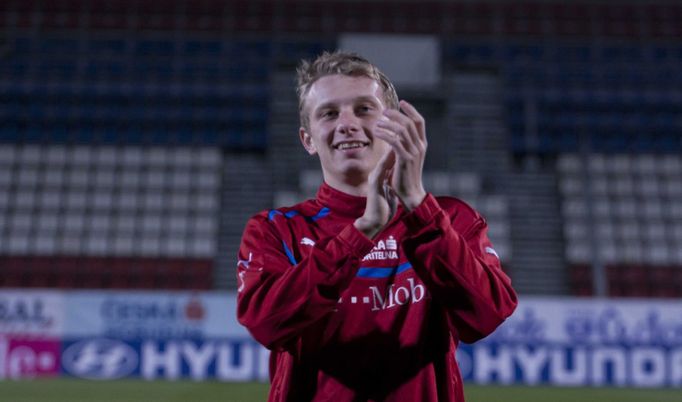 Český fotbalista Ladislav Krejčí na tréninku před přátelským utkáním se Slovenskem v Olomouci v listopadu 2012.