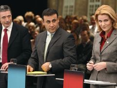 Rasmussen, Khader a Thorning-Schmidtová v televizní debatě před volbami.