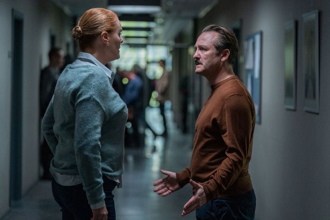 Lars Ranthe jako Nylander.