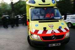 Chlapec zraněný při výbuchu nálože zůstává v nemocnici