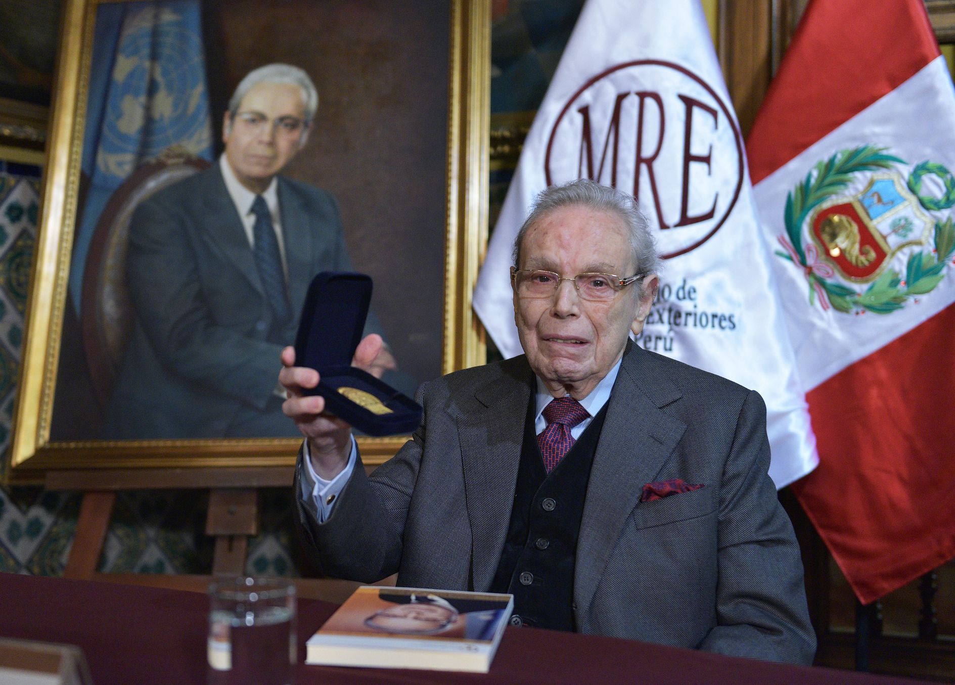 Javier Pérez de Cuéllar bývalý generální tajemník osn