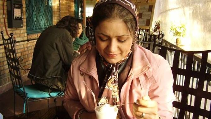 Íránská feministka Farnaz Seifíová.