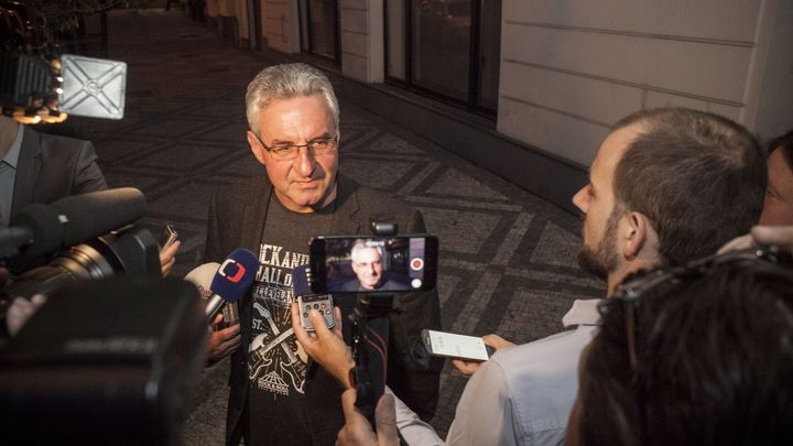 Zahradil čelí vyšetřování europarlamentu, údajně neinformoval o čínském sponzoringu