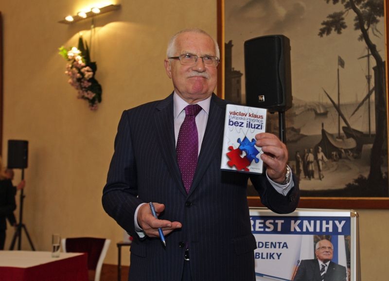 Václav Klaus křtí knihu Evropská integrace bez iluzí
