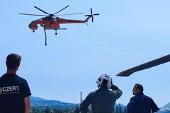 Česko pošle do Bulharska dva vrtulníky na pomoc v boji s rozsáhlými požáry