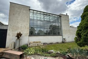Nesmrtelný libeňský ateliér. Překonal povodně, olympiádu i smrt sochařů
