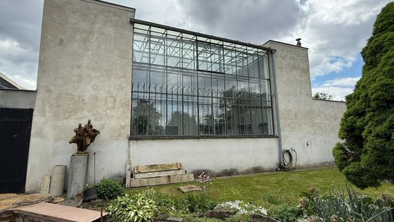 Nesmrtelný libeňský ateliér. Překonal povodně, olympiádu i smrt sochařů