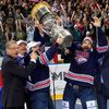 7. finále KHL, Magnitogorsk-Lev: hráči Magnitogorsku s trofejí