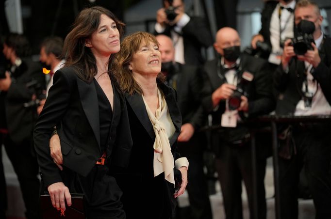 Charlotte Gainsbourgová a Jane Birkinová v Cannes.