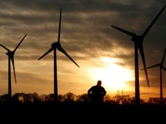 Větrné elektrány jsou čisté, bez emisí, ale nestálé.