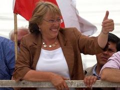 Michelle Bacheletová. První žena v čele latinskoamerické země?