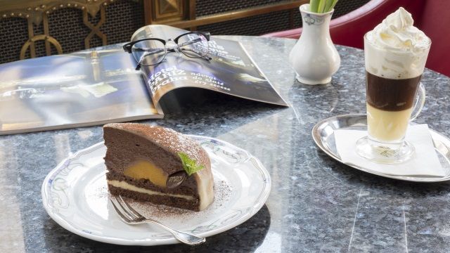 Hotel Paříž Praha dort