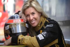 Potvrzeno: krásná Španělka zemřela na následky havárie v F1