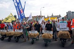 Stávkovat začneme, až nás podpoří lid, shodly se odbory