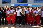 Hokejistky z KLDR dorazily do Jižní Koreje na olympiádu. Na hranicích na ně čekali demonstranti
