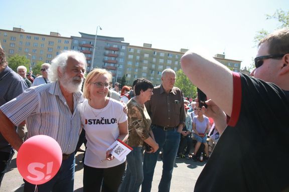 "Je představitel nejlepších tradic levicových stran," tvrdil o Konečné tento její volič se jménem Tanas. Ve válce Ruska proti Ukrajině stojí za Ruskem.