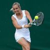 Wimbledon: Klára Zakopalová v zápase s Franceskou Schiavoneovou