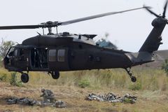 Může na Slovensku přistát americký vrtulník? Diplomacie byla pro, obrana proti