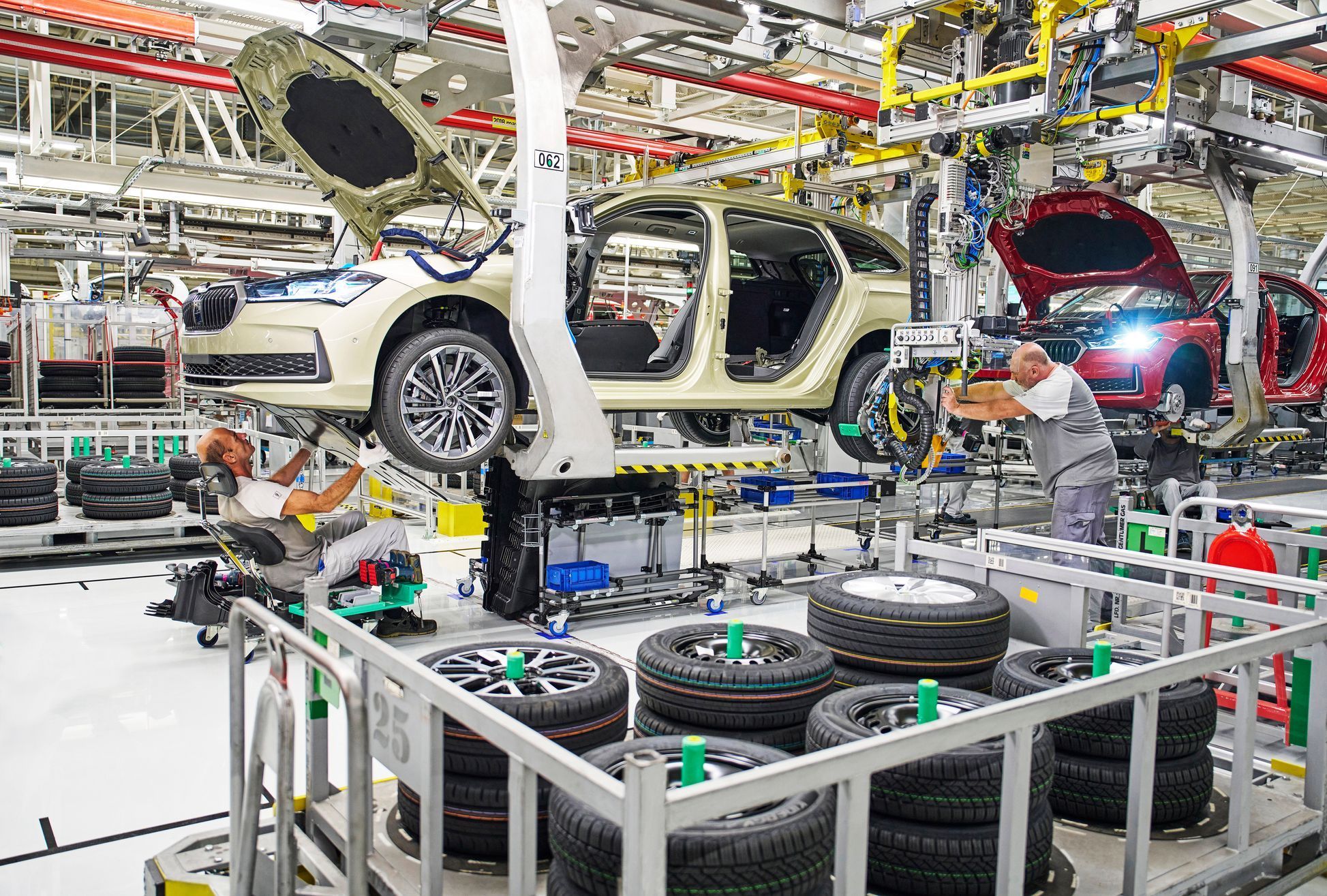 Škoda zahájila výrobu 4. generace Škody Superb
