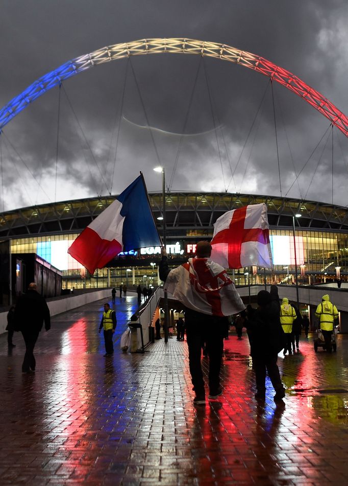 Stadion ve Wembley před fotbalovým zápasem Anglie - Francie