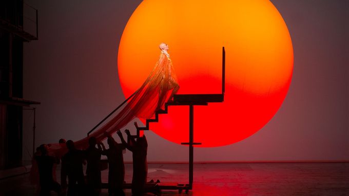 Metr na operu Jiřího Černého: Maximální úspěch Glassova operního minimalismu