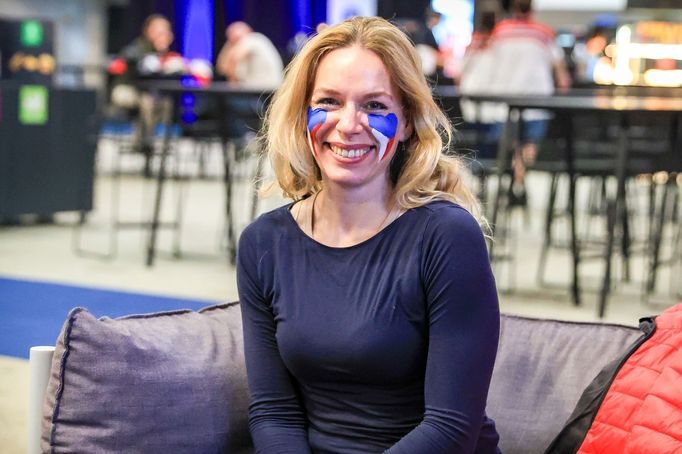 Česká fanynka ve fanzóně na MS v hokeji 2025 v Dánsku