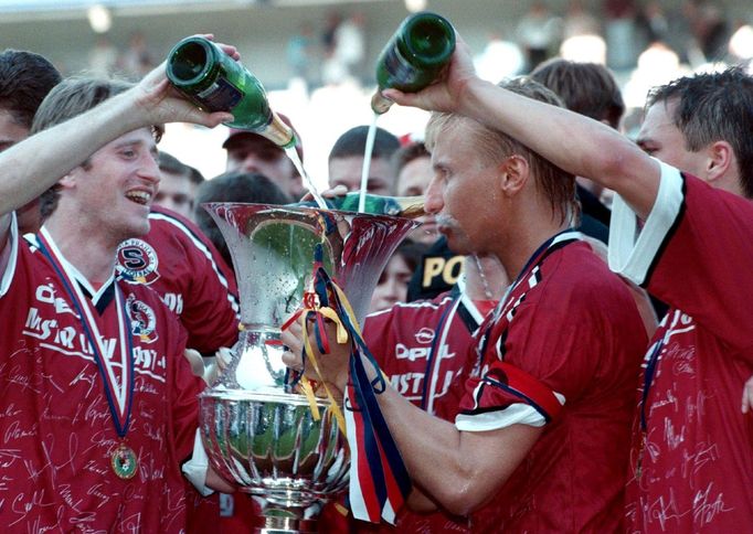 Fotbal, Sparta Praha 1997-98: Tomáš Rosický a Horst Siegl