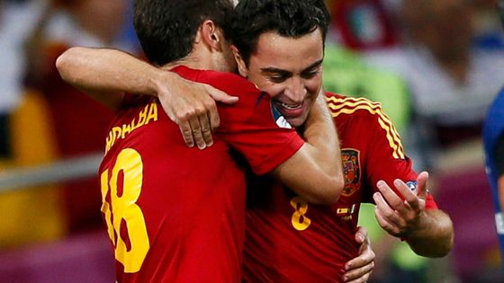 Xavi Hernández ve výběru nejlepších hráčů Eura scházet nemohl