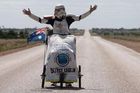 Voják ze Star Wars putuje Austrálií. Vybírá peníze pro děti
