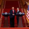 Trump a Mun na tiskové konferenci v Soulu před setkáním s Kimem
